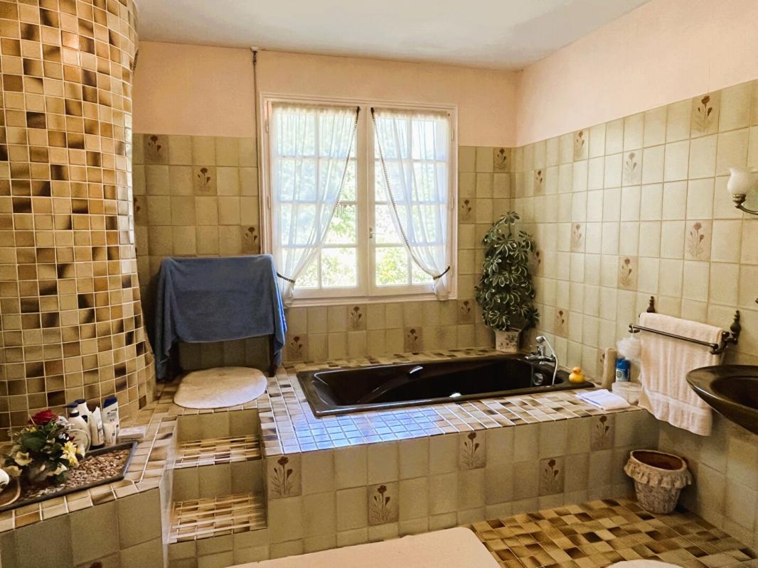 4 bedroom maison in Dournazac, Haute-Vienne, France