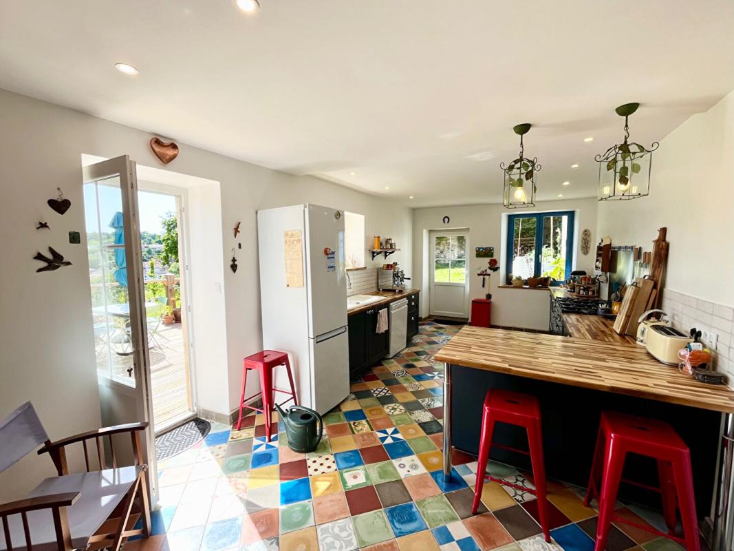 3 bedroom maison in L Isle Jourdain, Vienne, France