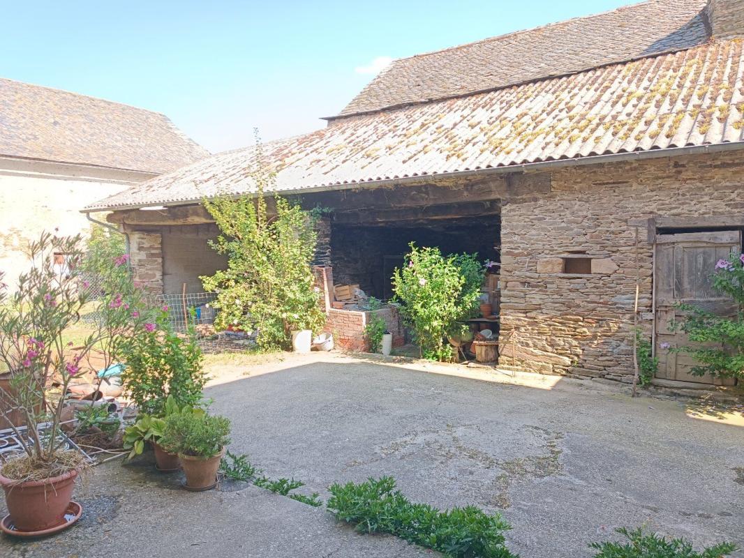 5 bedroom corps de ferme in Sainte Juliette Sur Viaur, Aveyron, France