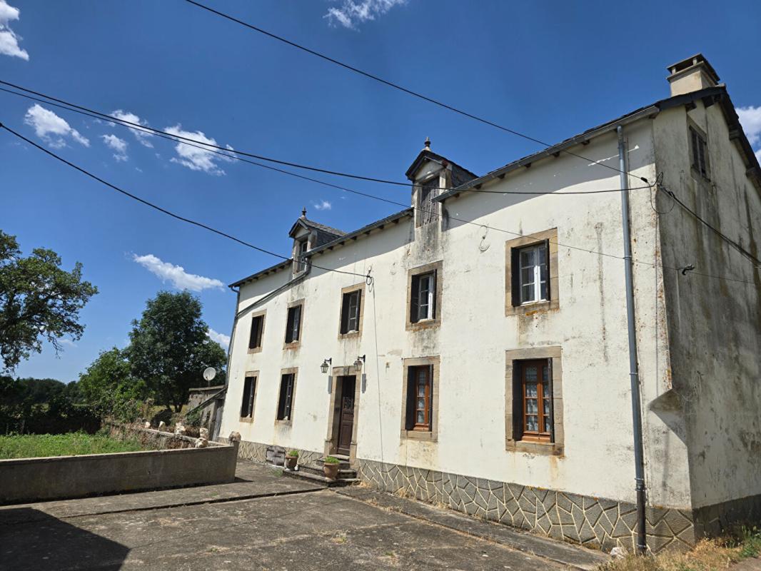 6 bedroom corps de ferme in Durenque, Aveyron, France