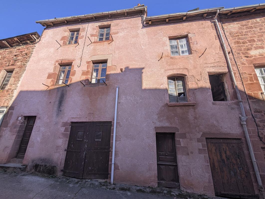 maison a renover in Villecomtal, Aveyron, France