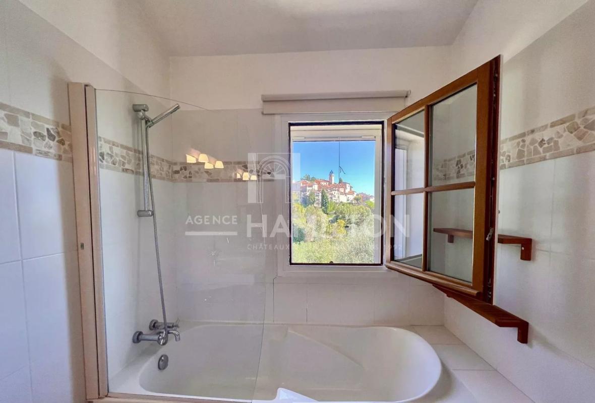 6 bedroom villa in Châteauneuf-grasse, Alpes-Maritimes, France