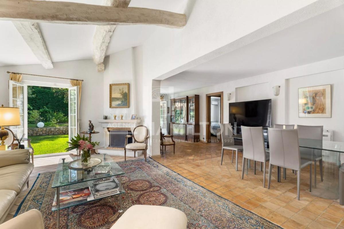 5 bedroom villa in Châteauneuf-grasse, Alpes-Maritimes, France