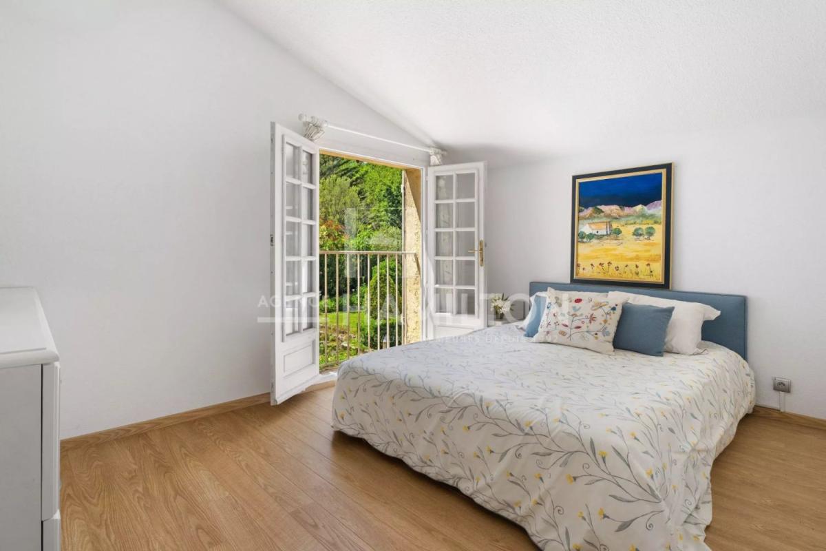 5 bedroom villa in Châteauneuf-grasse, Alpes-Maritimes, France