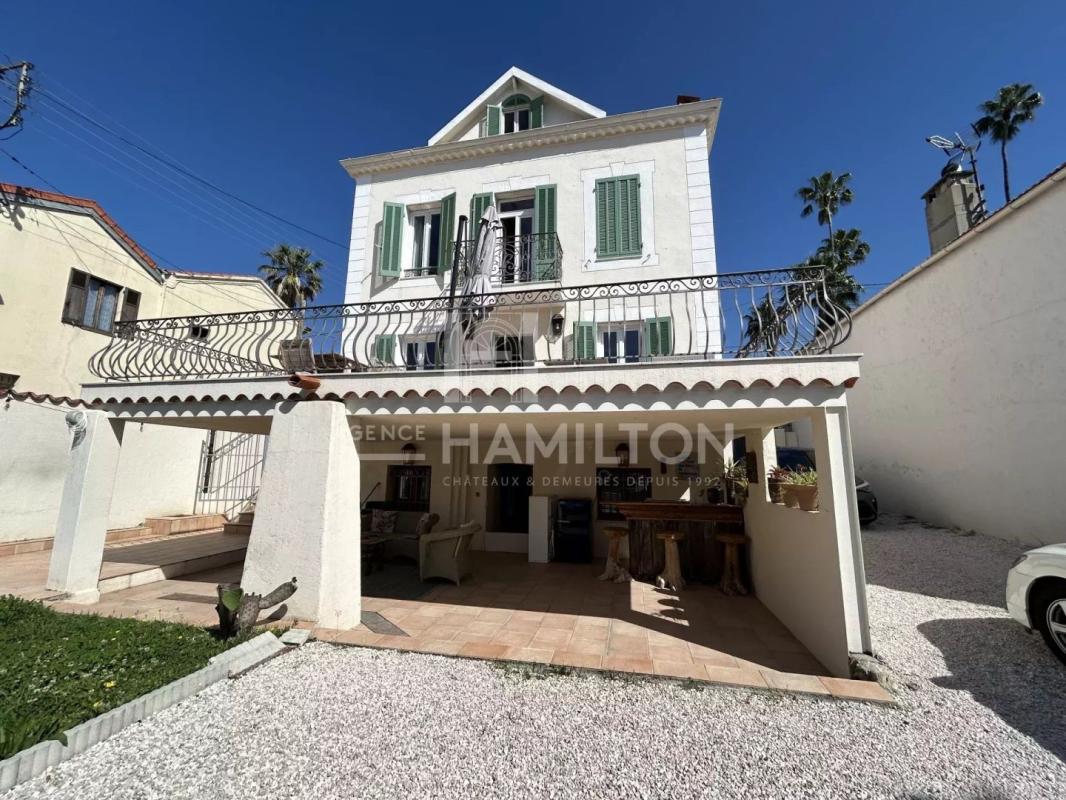 5 bedroom villa in Golfe-juan, Alpes-Maritimes, France