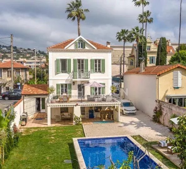 5 bedroom villa in Golfe-juan, Alpes-Maritimes, France
