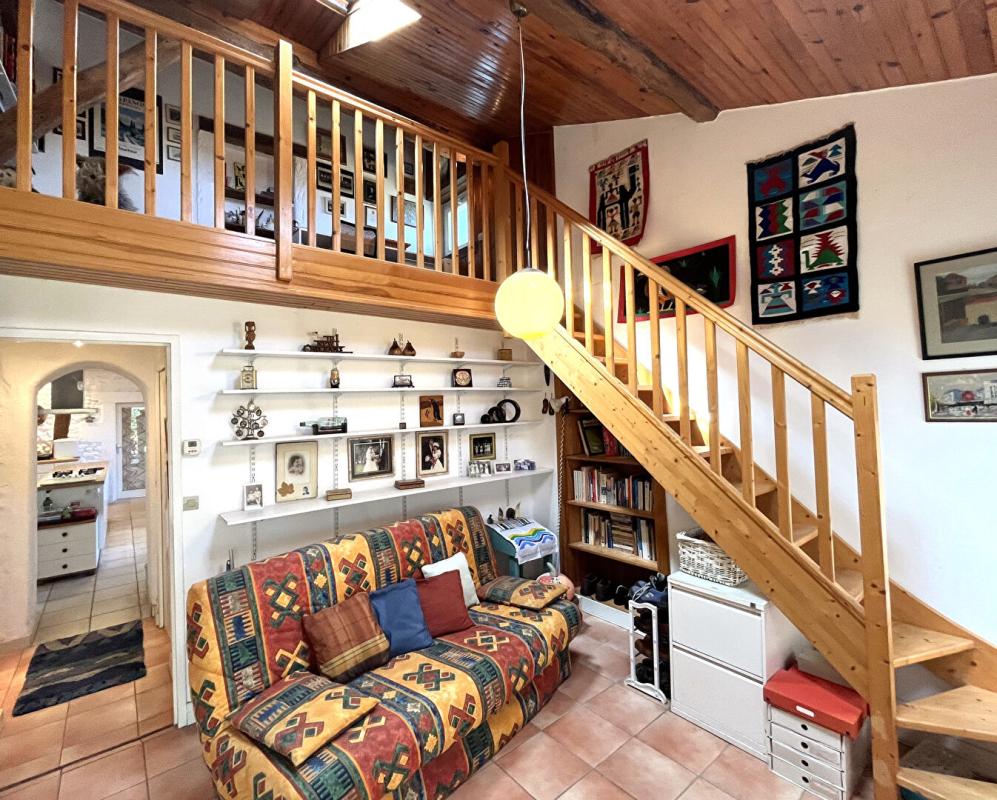 3 bedroom maison in Montmoreau Saint Cybard, Charente, France