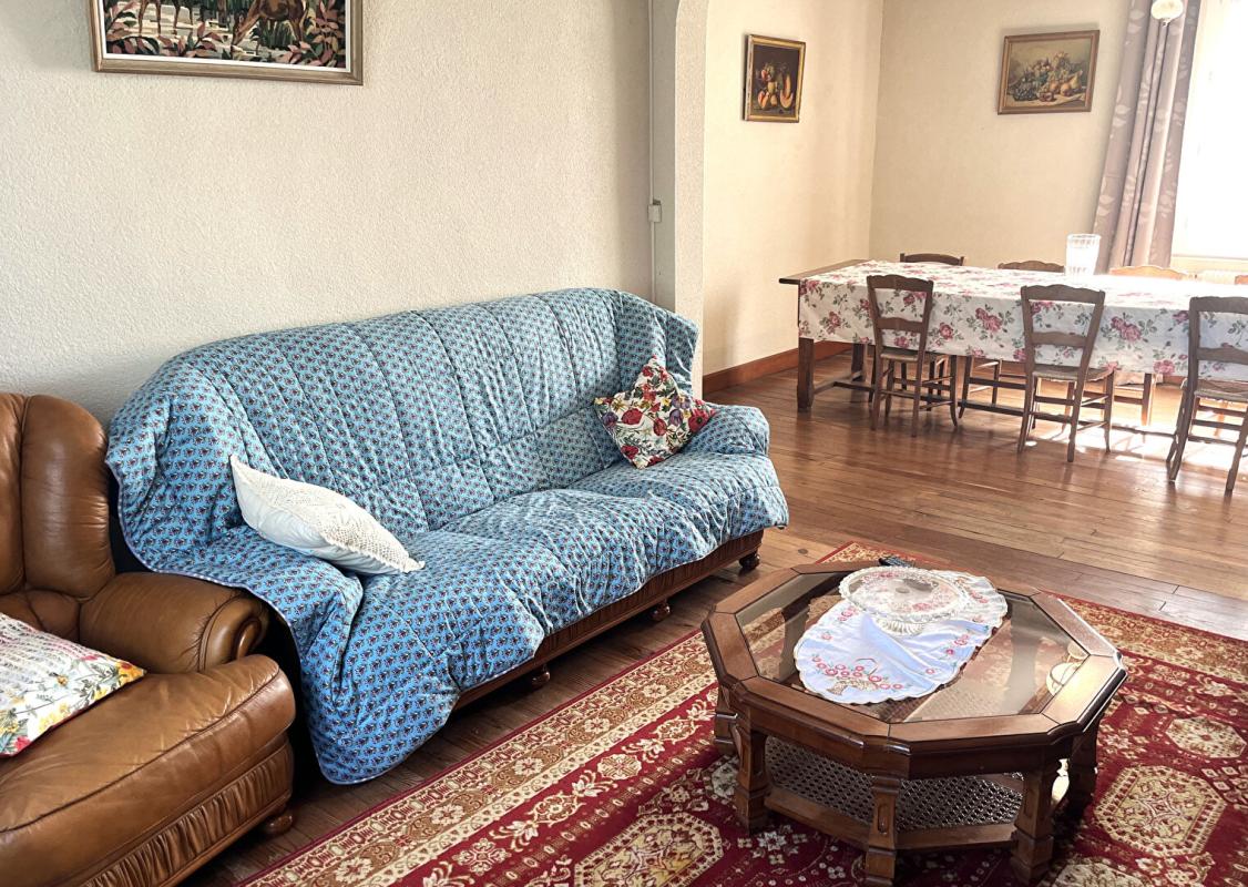 5 bedroom corps de ferme in Montmoreau Saint Cybard, Charente, France