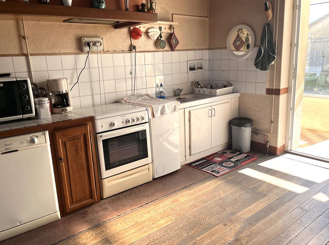 5 bedroom corps de ferme in Montmoreau Saint Cybard, Charente, France