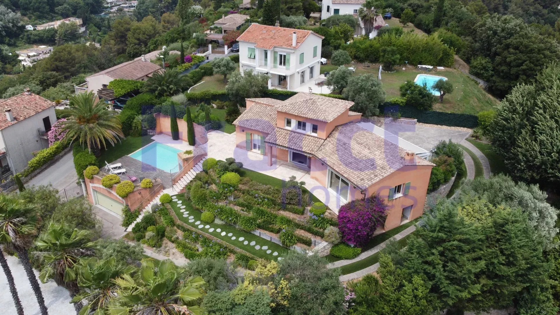 Villa in Cagnes-sur-Mer, Alpes-Maritimes, France – 86383009