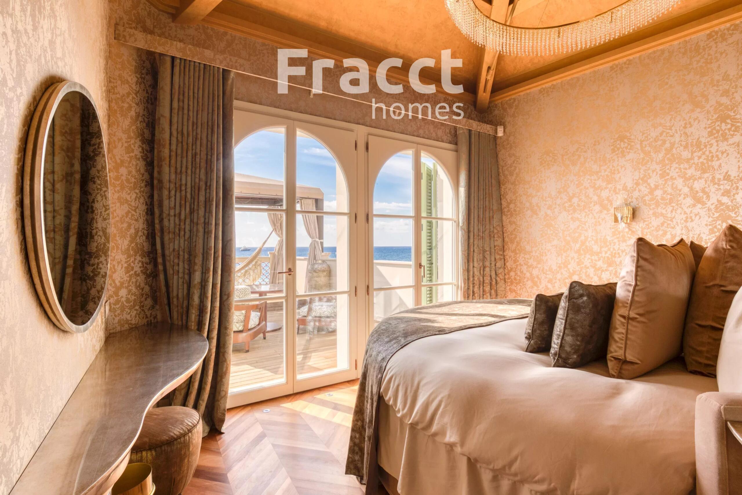 6 bedroom Villa in Roquebrune-Cap-Martin, Alpes-Maritimes, France – 86647991