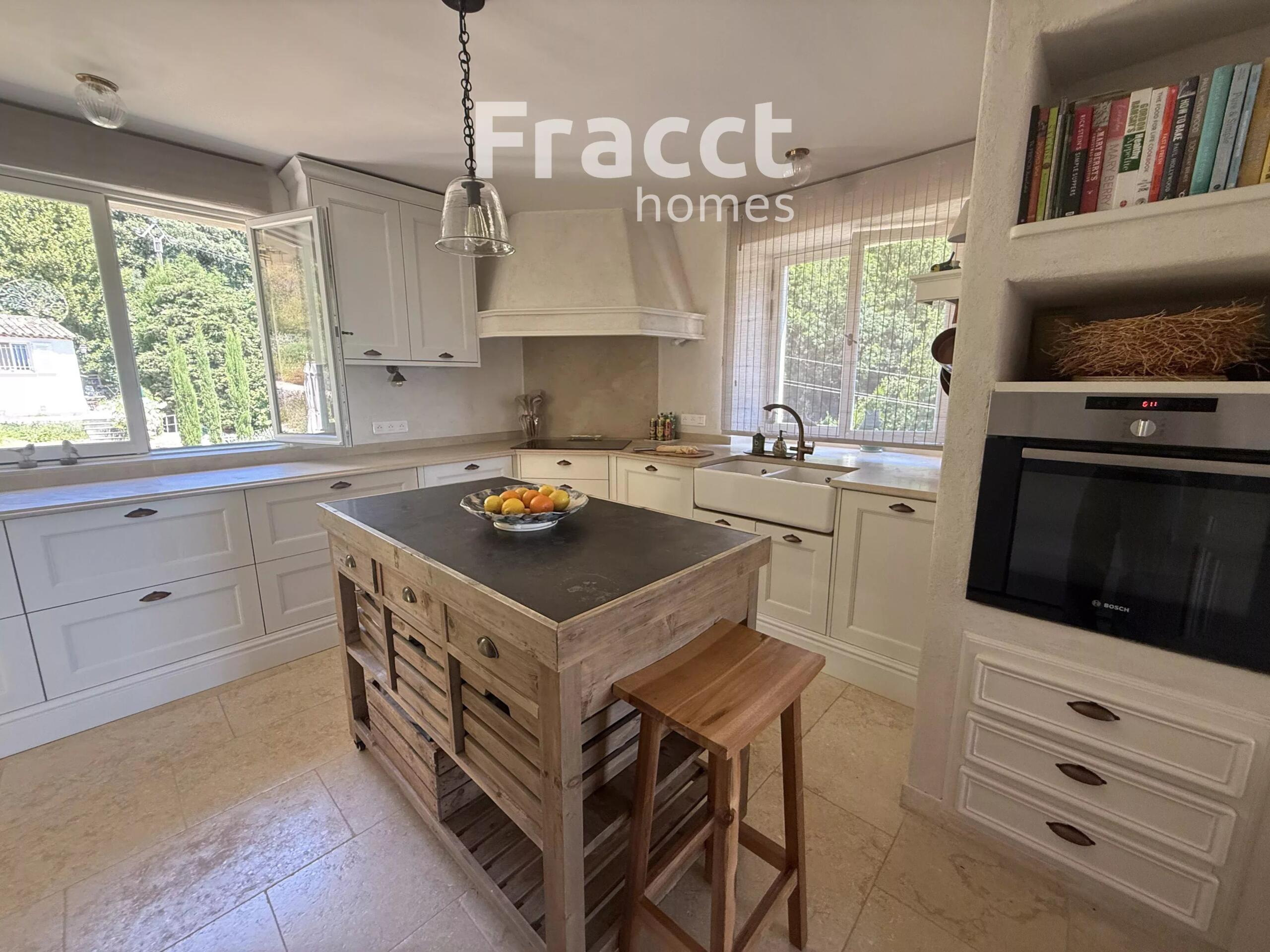 5 bedroom Villa in Vence, Alpes-Maritimes, France – 87172613