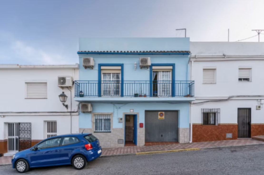 Rare Rent-to-Buy Home Near Sotogrande Marina, Spain – €320,000 (€5,333 for 60 months)