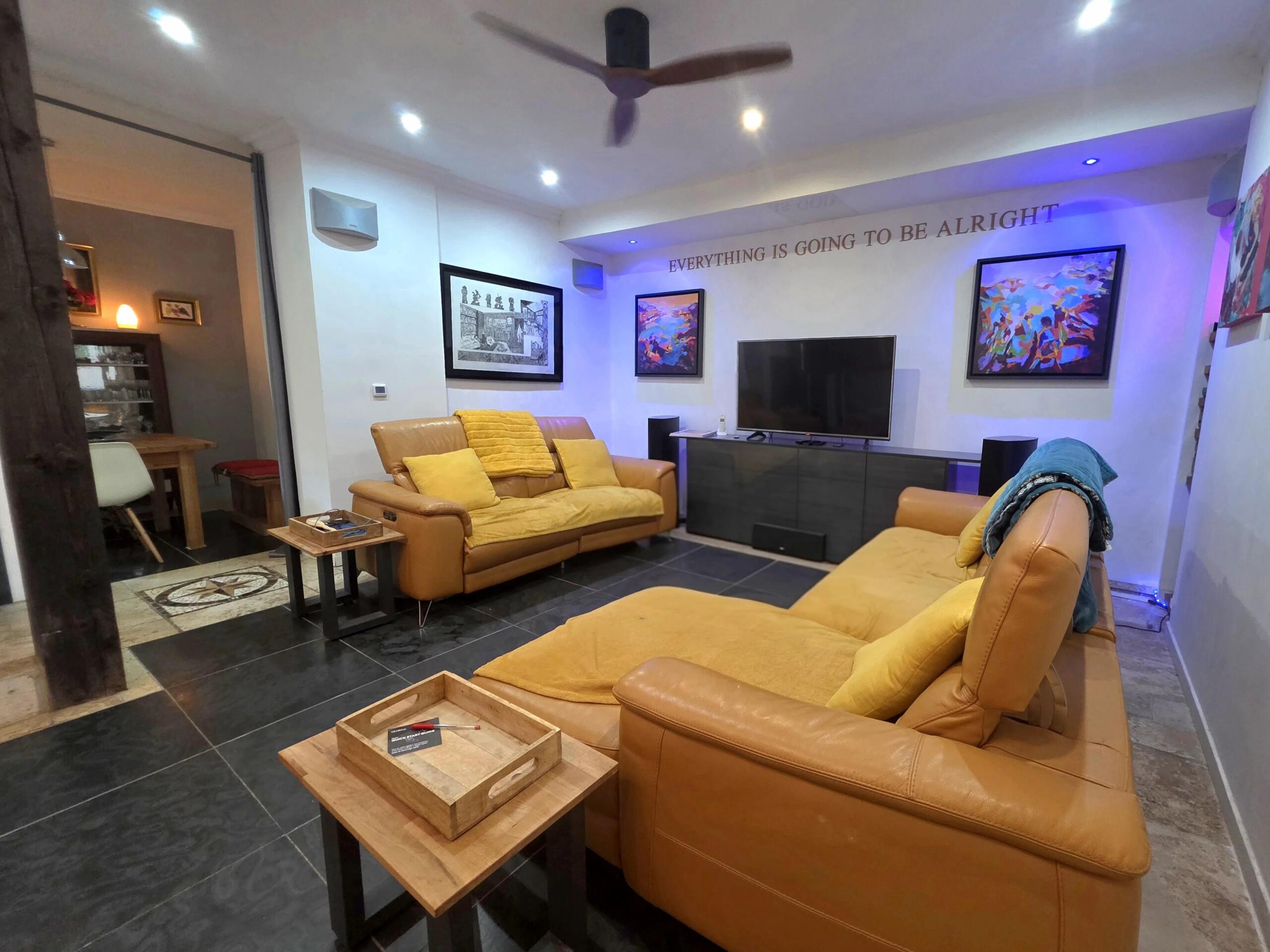 A truly unique and stylish townhouse in the heart of Eymet, Aquitaine – France – BVI86174