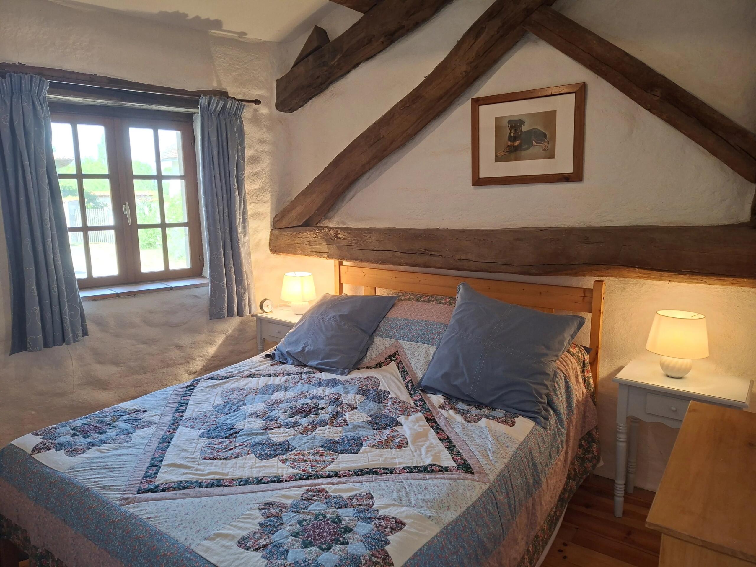 Pretty 2 bedroom house on a village Copropriété, Poitou-Charentes – France – BVI71250