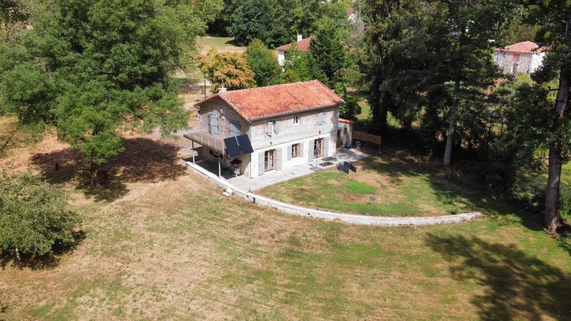 Detached Character French Property, with Private extensive Gardens and Woodland, Poitou-Charentes – France – BVI86064