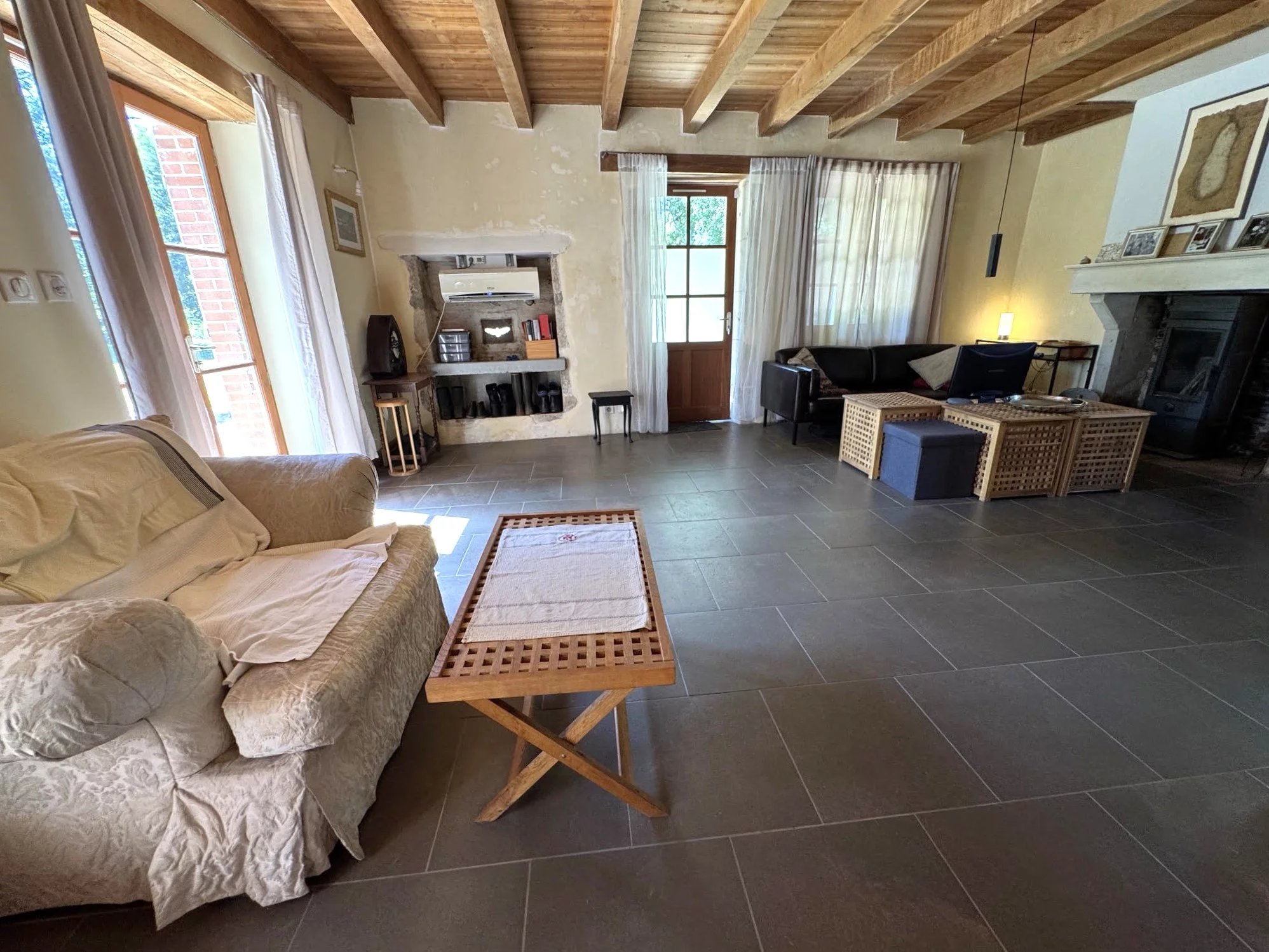 Detached Character French Property, with Private extensive Gardens and Woodland, Poitou-Charentes – France – BVI86064