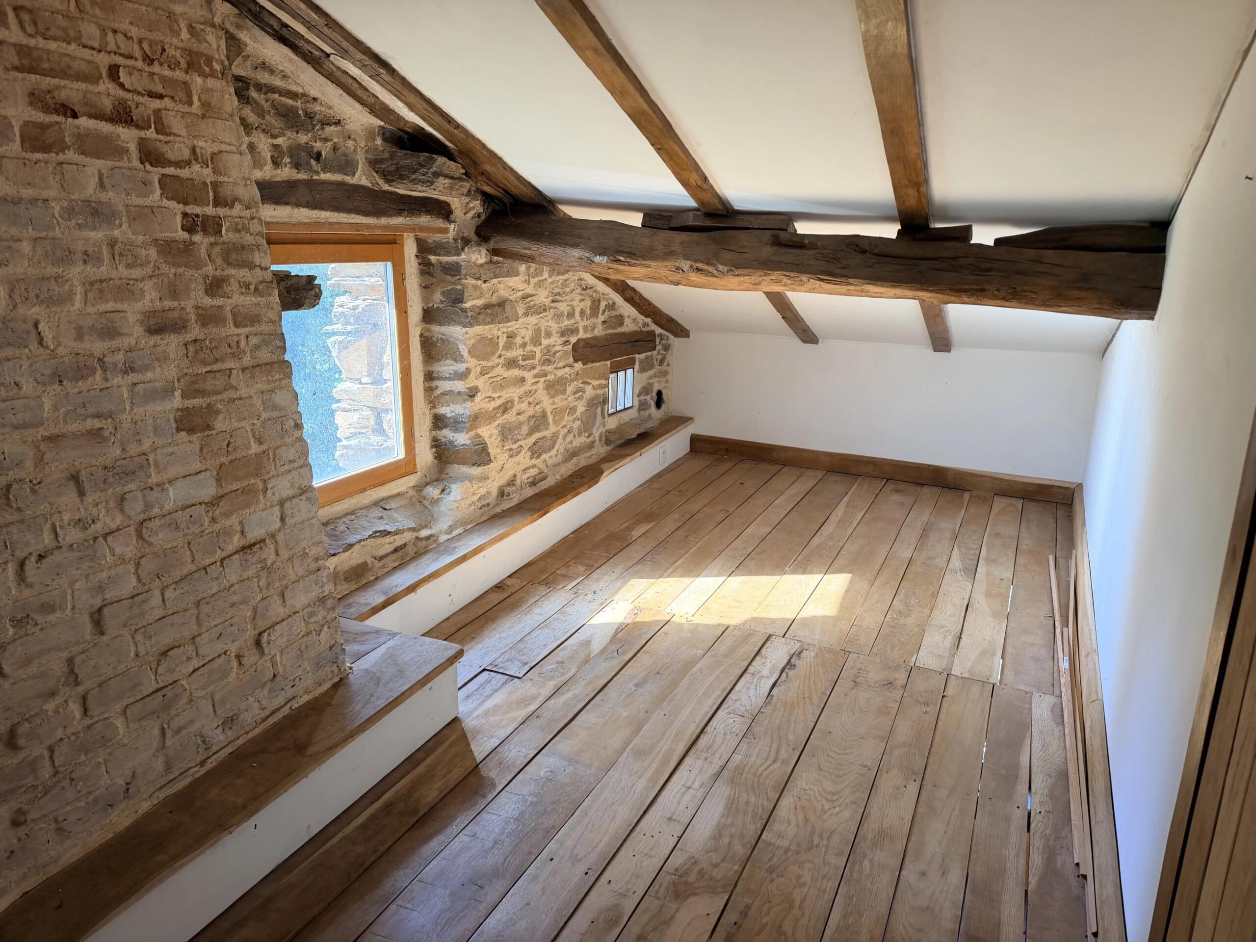 House to finish renovating in tranquil location, Limousin – France – BVI86325