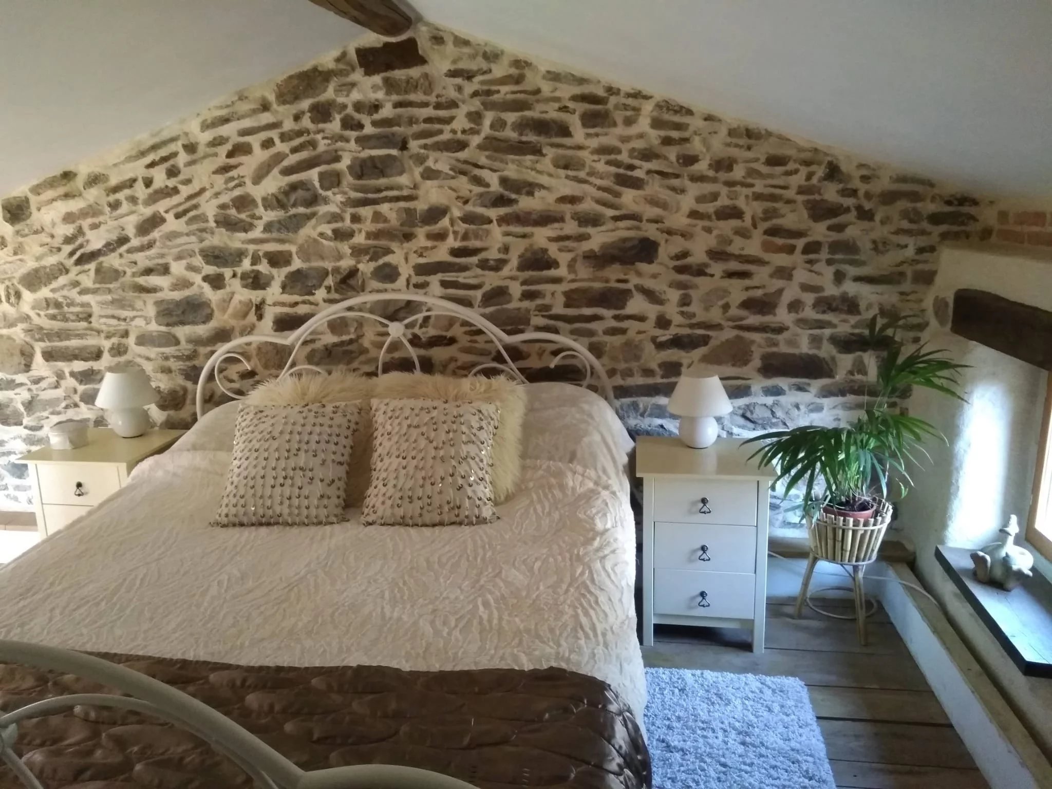 House to finish renovating in tranquil location, Limousin – France – BVI86325