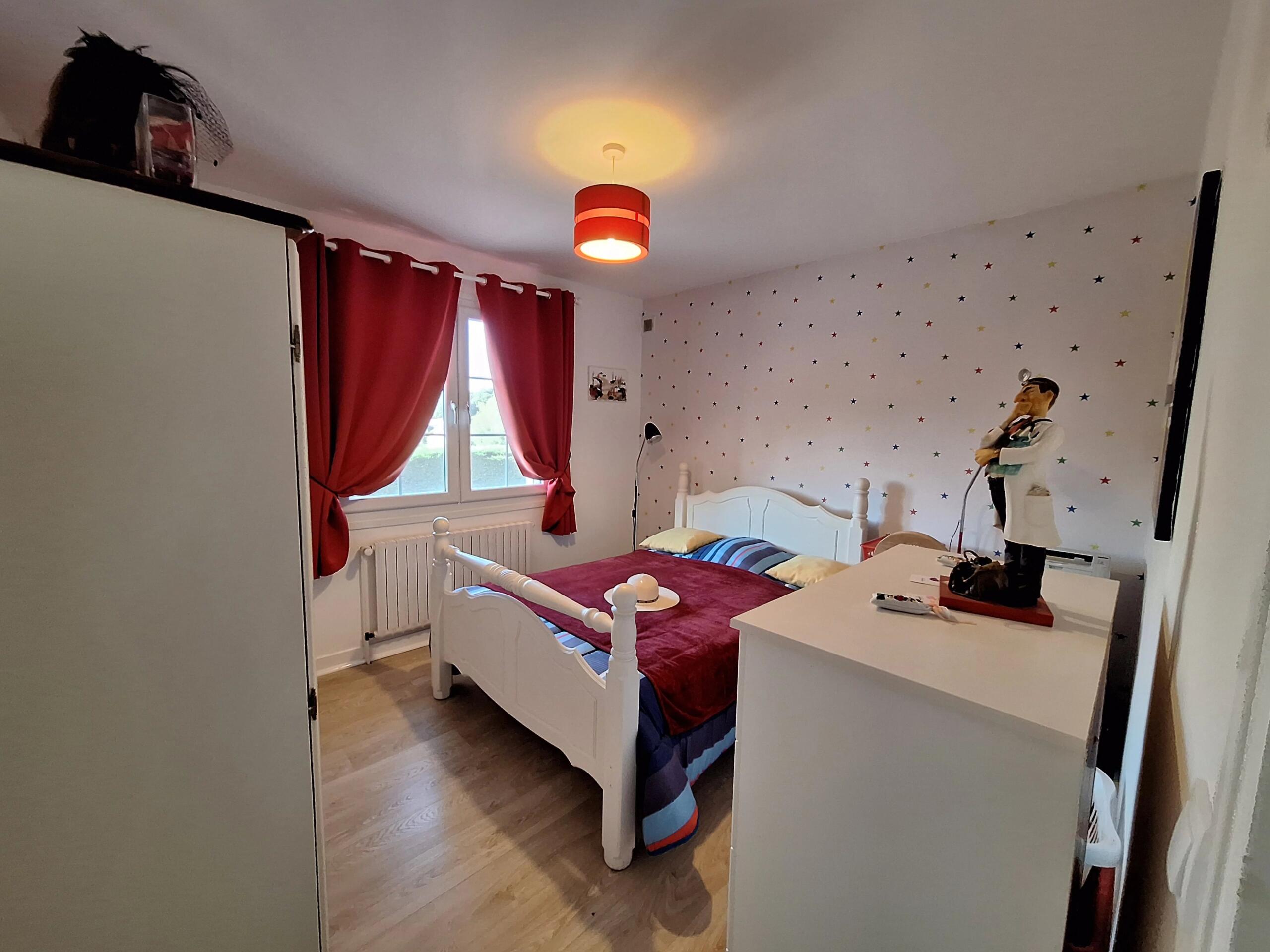 Beautifully presented property with revenue potential, Poitou-Charentes – France – BVI85663
