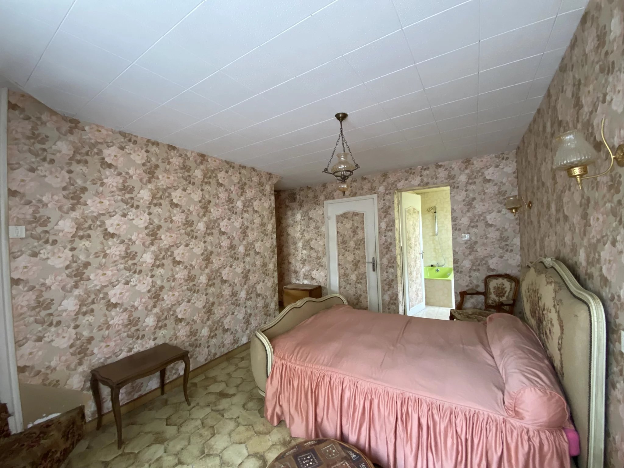 Charming family home with large garden near Bellac, Limousin – France – BVI86241