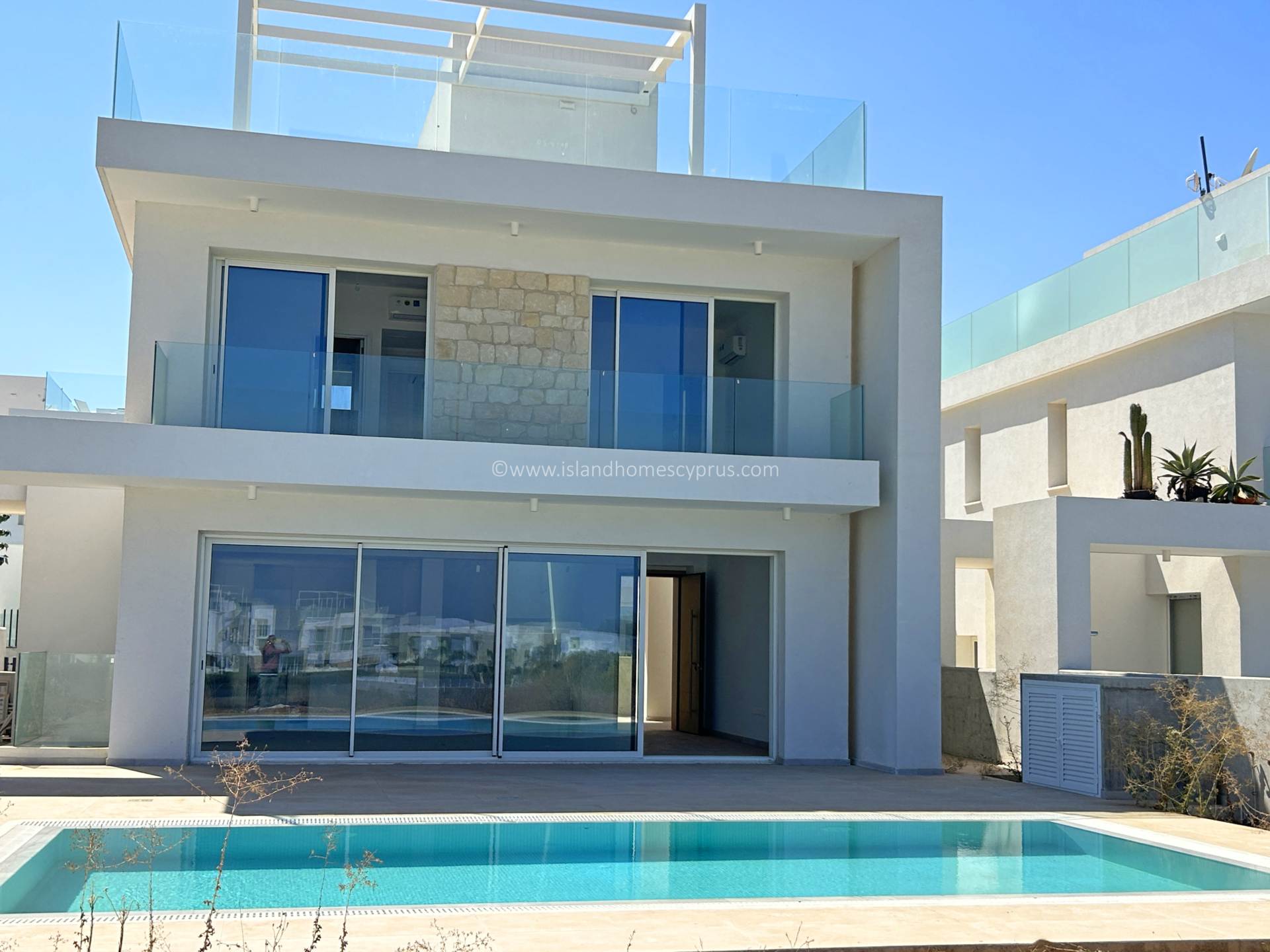 5 bedroom Detached in Protaras, Famagusta, Cyprus – BvV105dp