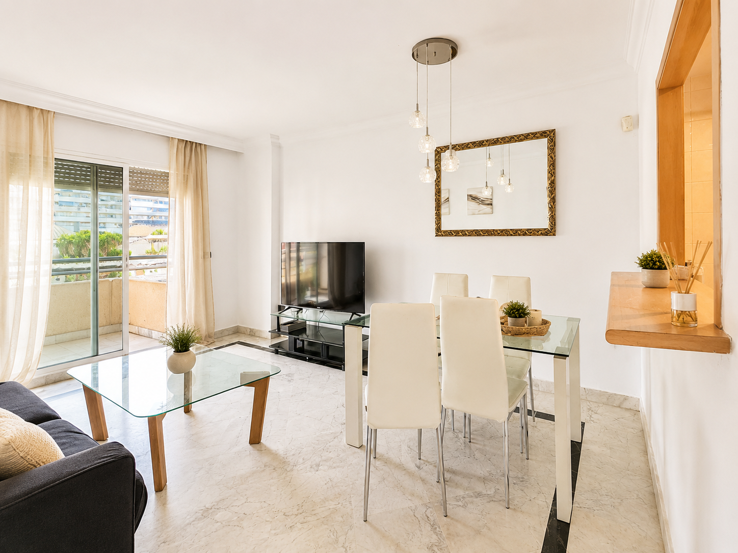 2 bedroom Apartment in Marbella, Malaga, Spain – 428-05554E