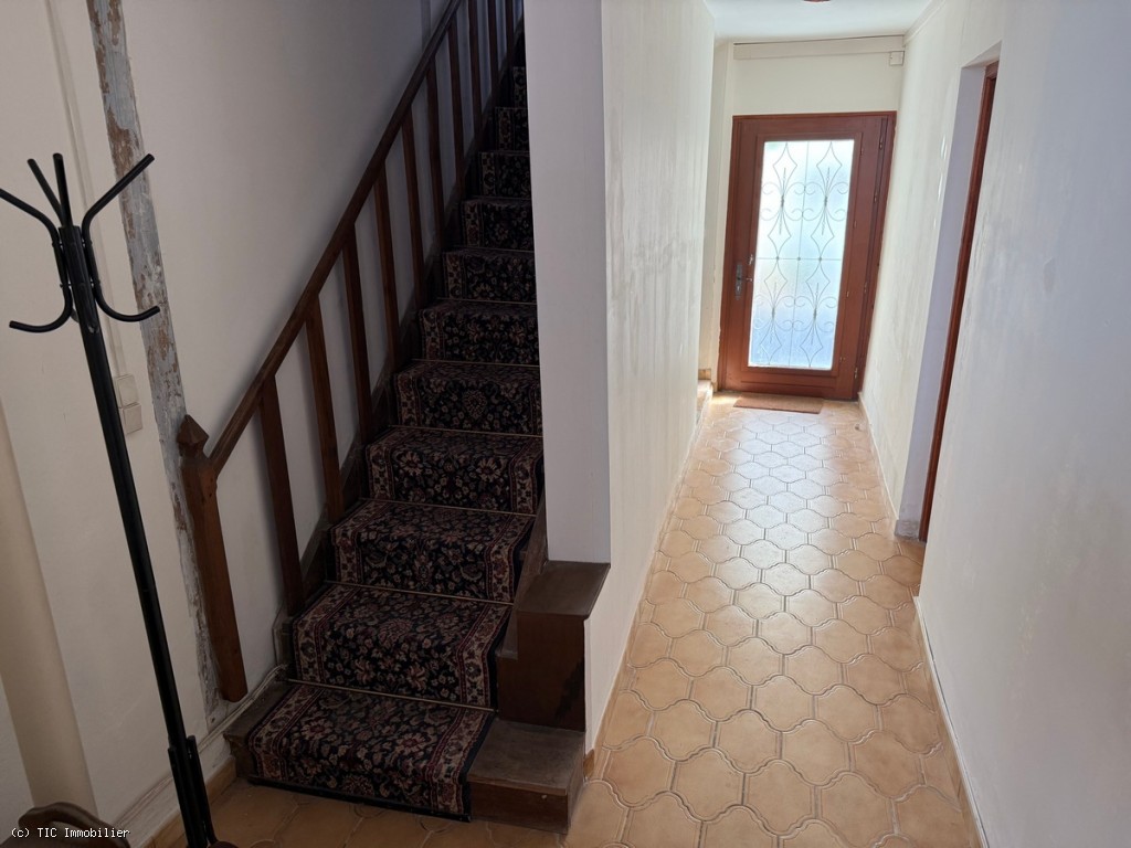 2 bedroom House in Verteuil-Sur-Charente, France – r7534