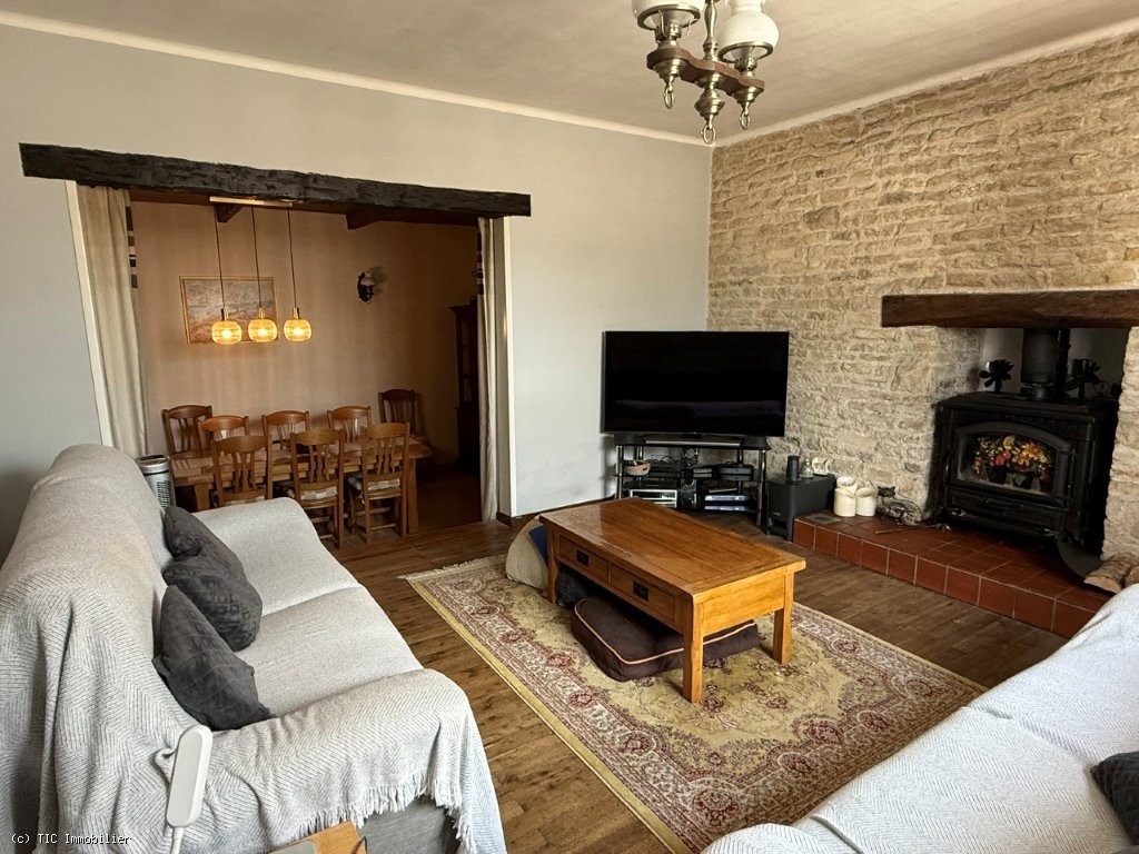 4 bedroom House in Sauze-Vaussais, Sauzé-Vaussais, France – r7521