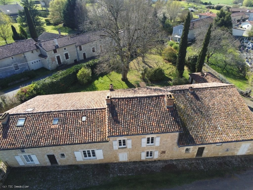 4 bedroom House in Ruffec, France – r7283