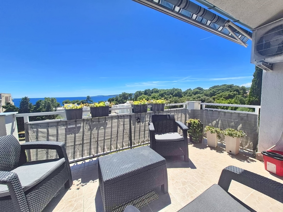 2 bedroom apartment in Krk, Croatia – 103705