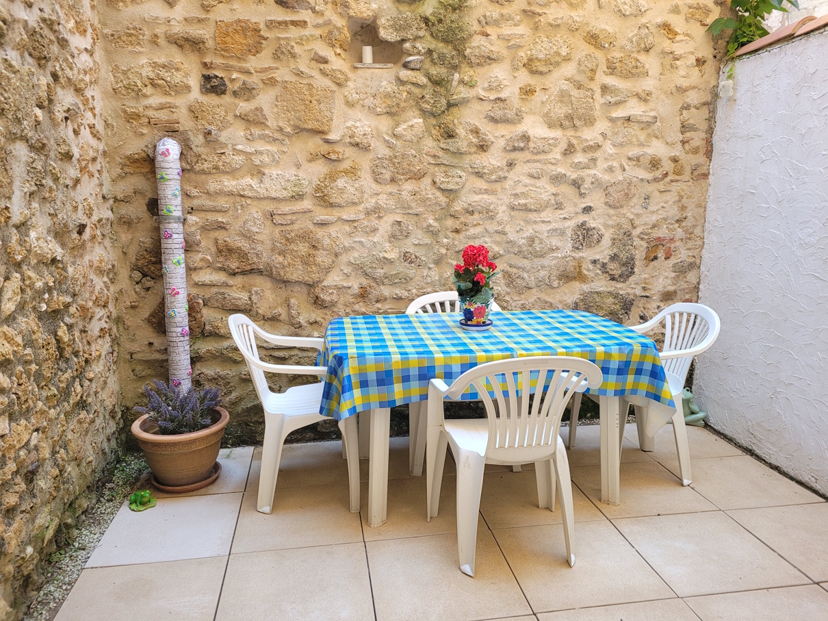 3 bedroom Apartment in Saint Genies De Fontedit, Herault, France – st155000ee