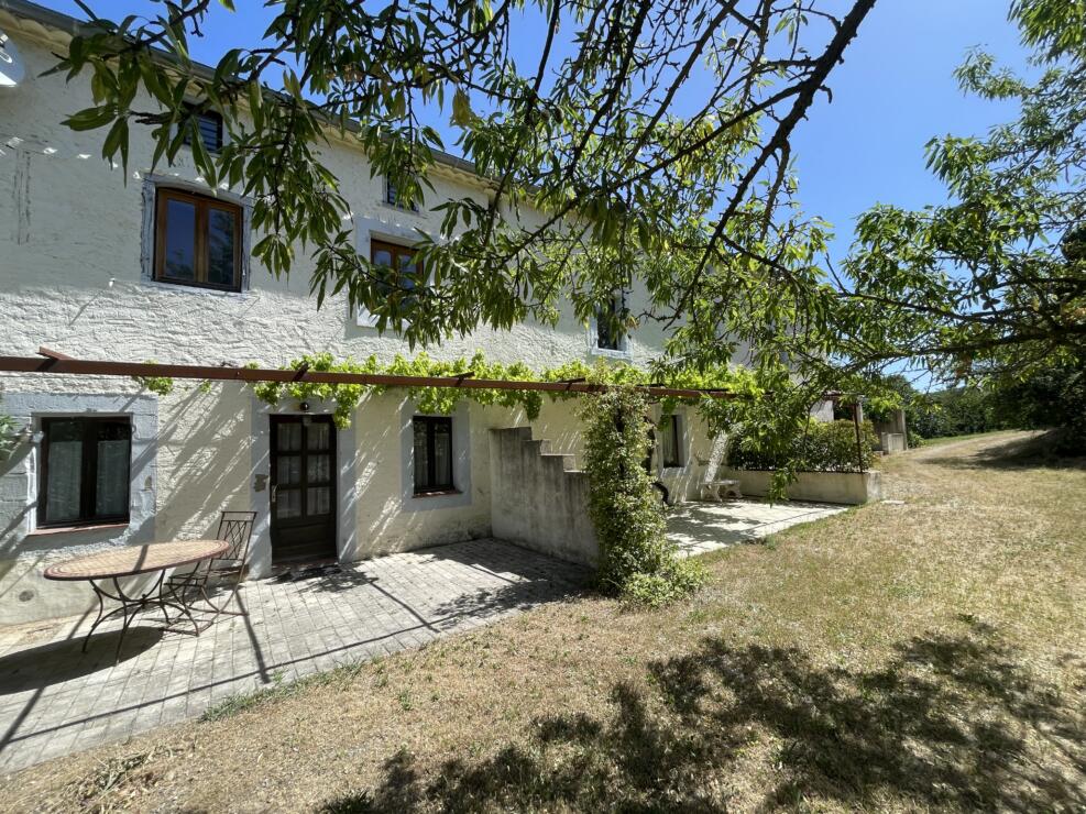 Montréal – Hidden in the hills of the Malpere region, you will find this treasure.