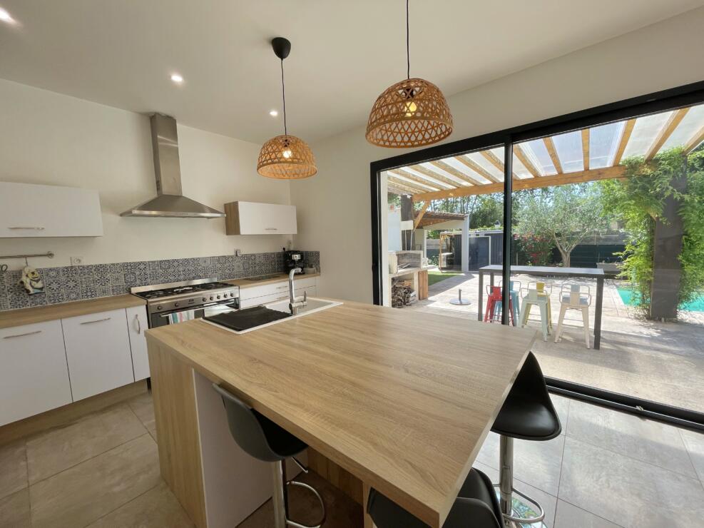 Escales – a newly built villa style property with 4 bedrooms, open plan living and swimming pool.