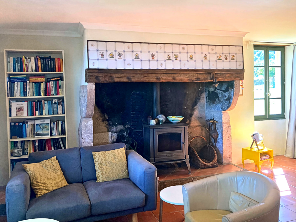 Stunning family house with breathtaking views of Cordes-sur-Ciel, a pool and potentials for B&B income