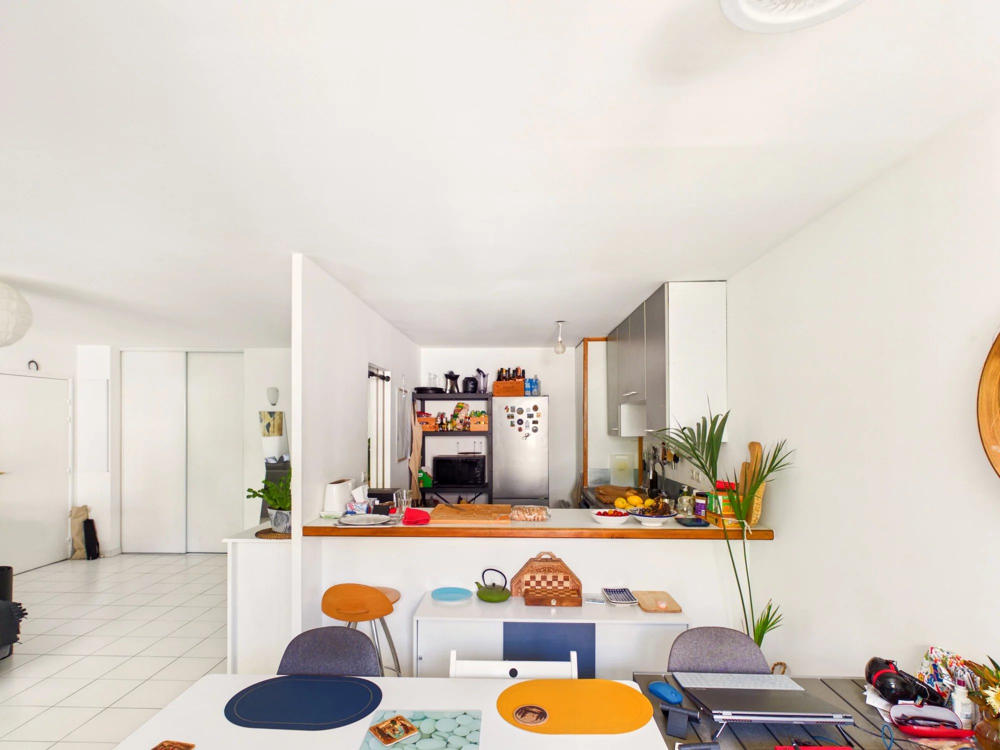 AIX-EN-PROVENCE – HISTORIC CITY CENTRE Rare Opportunity – 2-Bedroom Apartment with Terrace, Lift and Private Garage, Provence-Alpes-Côte d’Azur – France – BVI86096
