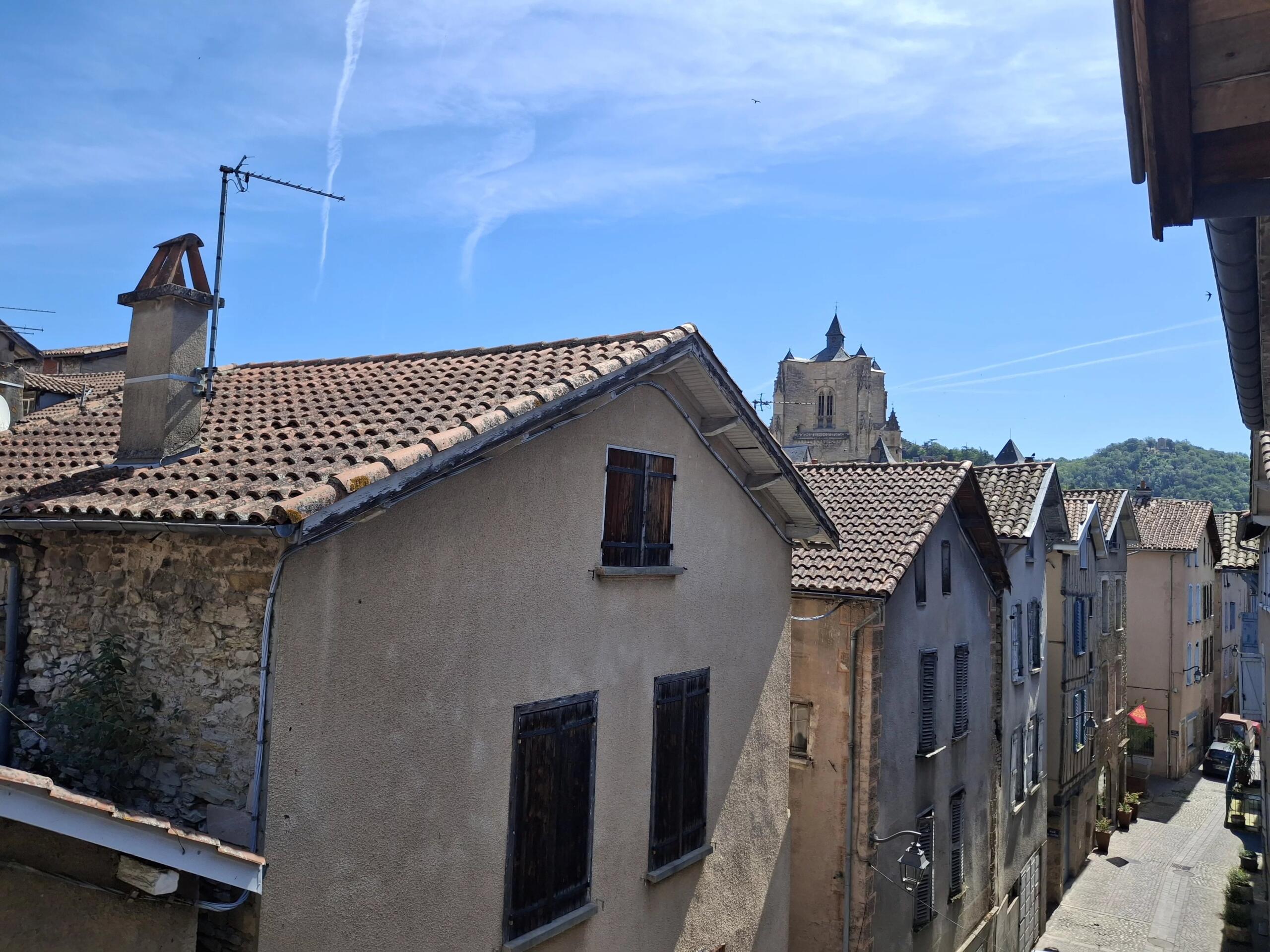 Rare Opportunity to Create Three Stylish Apartments in a Prime Location, Midi-Pyrénées – France – BVI85893