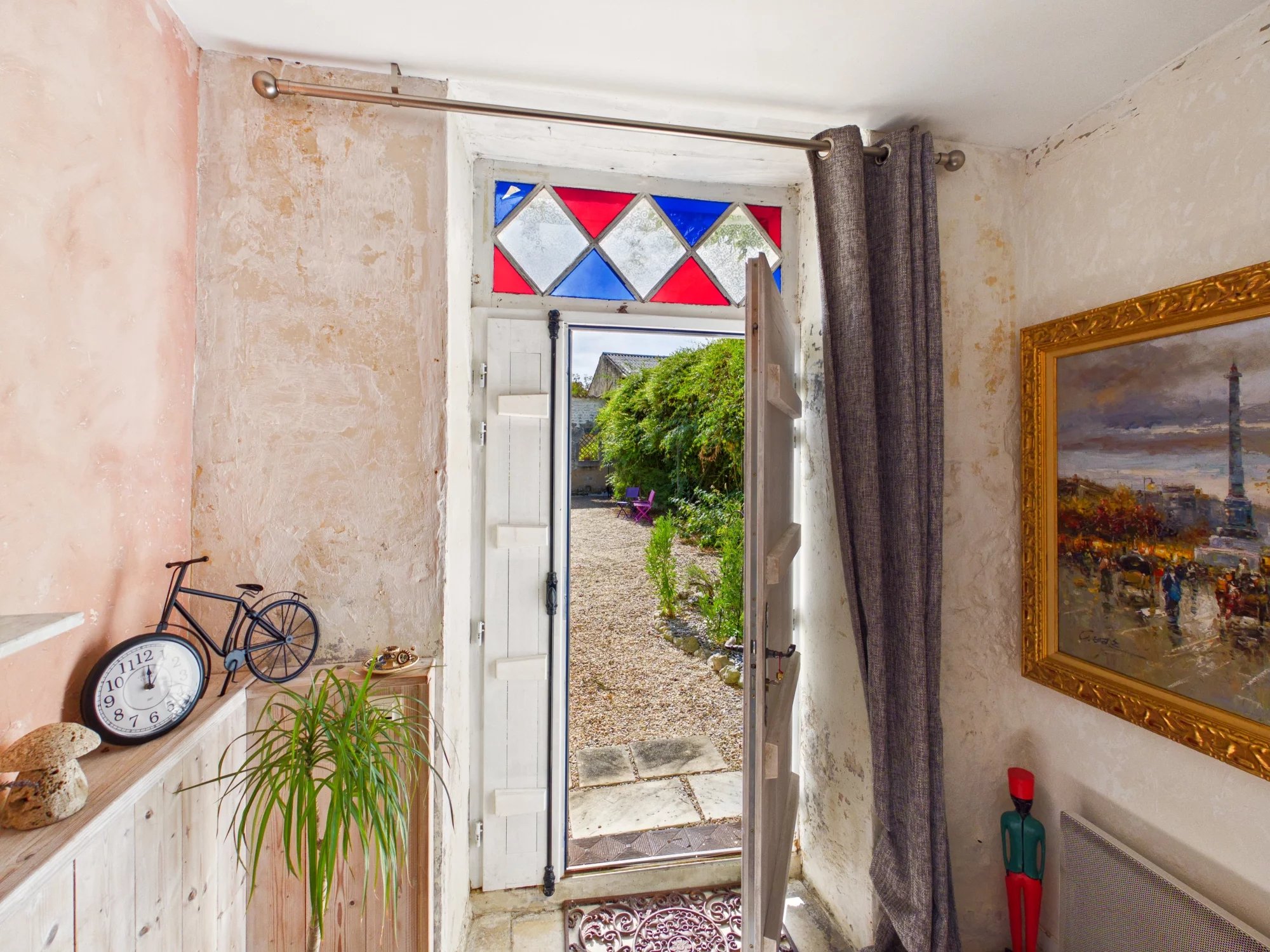 Beautiful original features and amenities within walking distance!, Poitou-Charentes – France – BVI86149