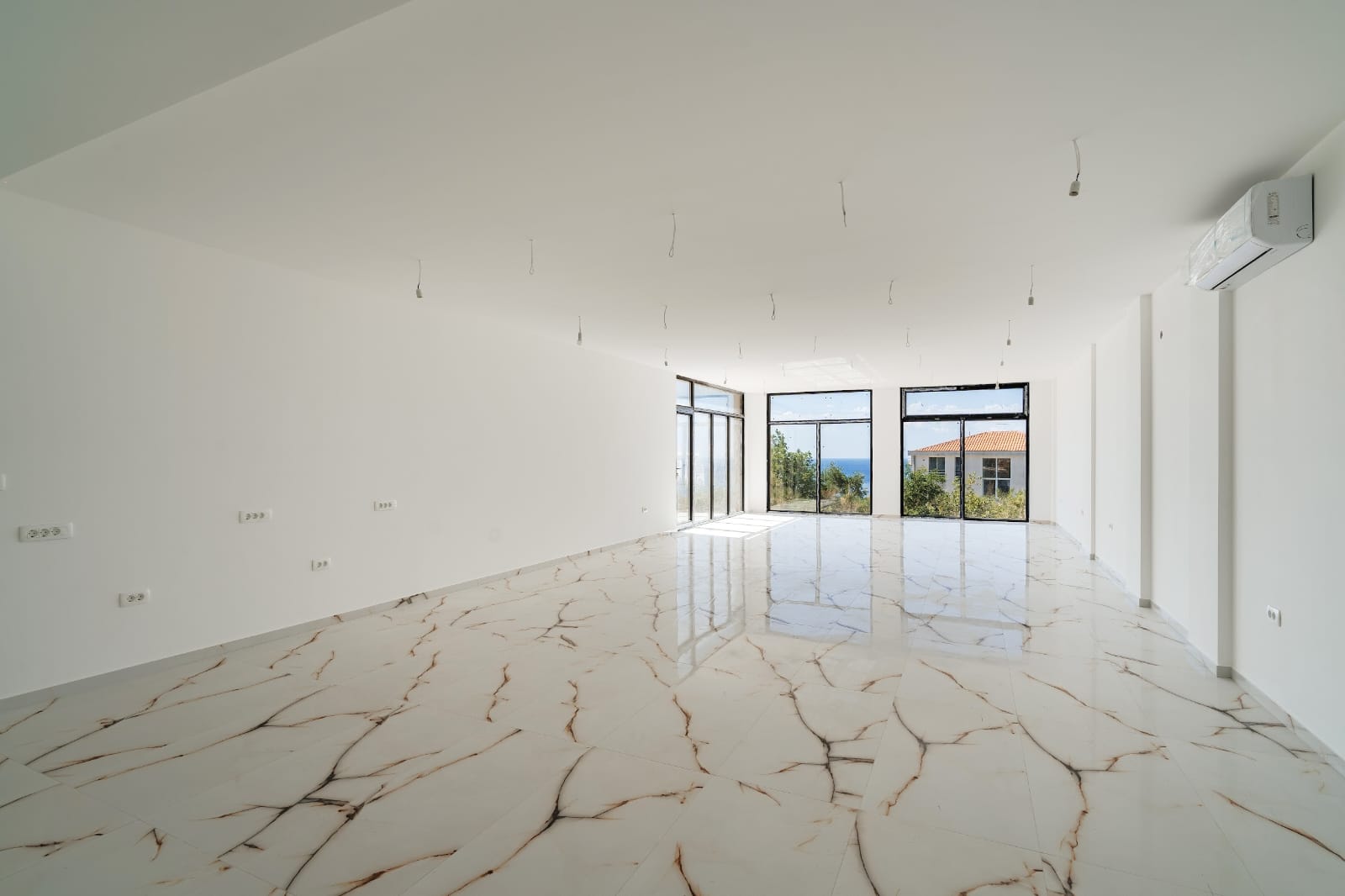 20 bedroom Commercial Property in Seoce, Budva Municipality, Montenegro – MRENB-119