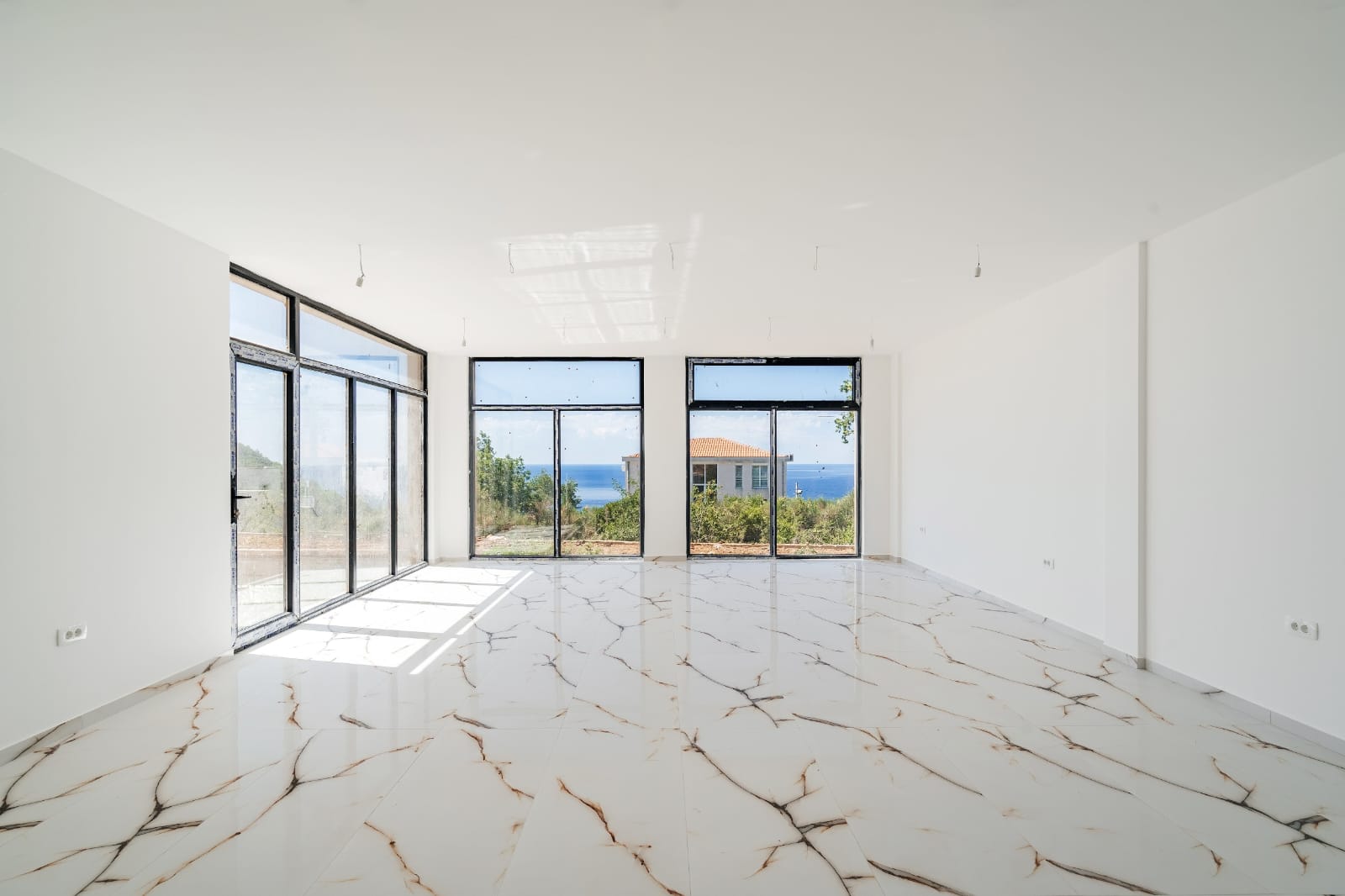 20 bedroom Commercial Property in Seoce, Budva Municipality, Montenegro – MRENB-119