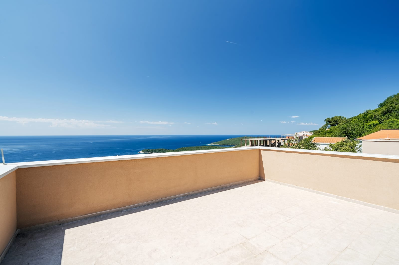 20 bedroom Commercial Property in Seoce, Budva Municipality, Montenegro – MRENB-119