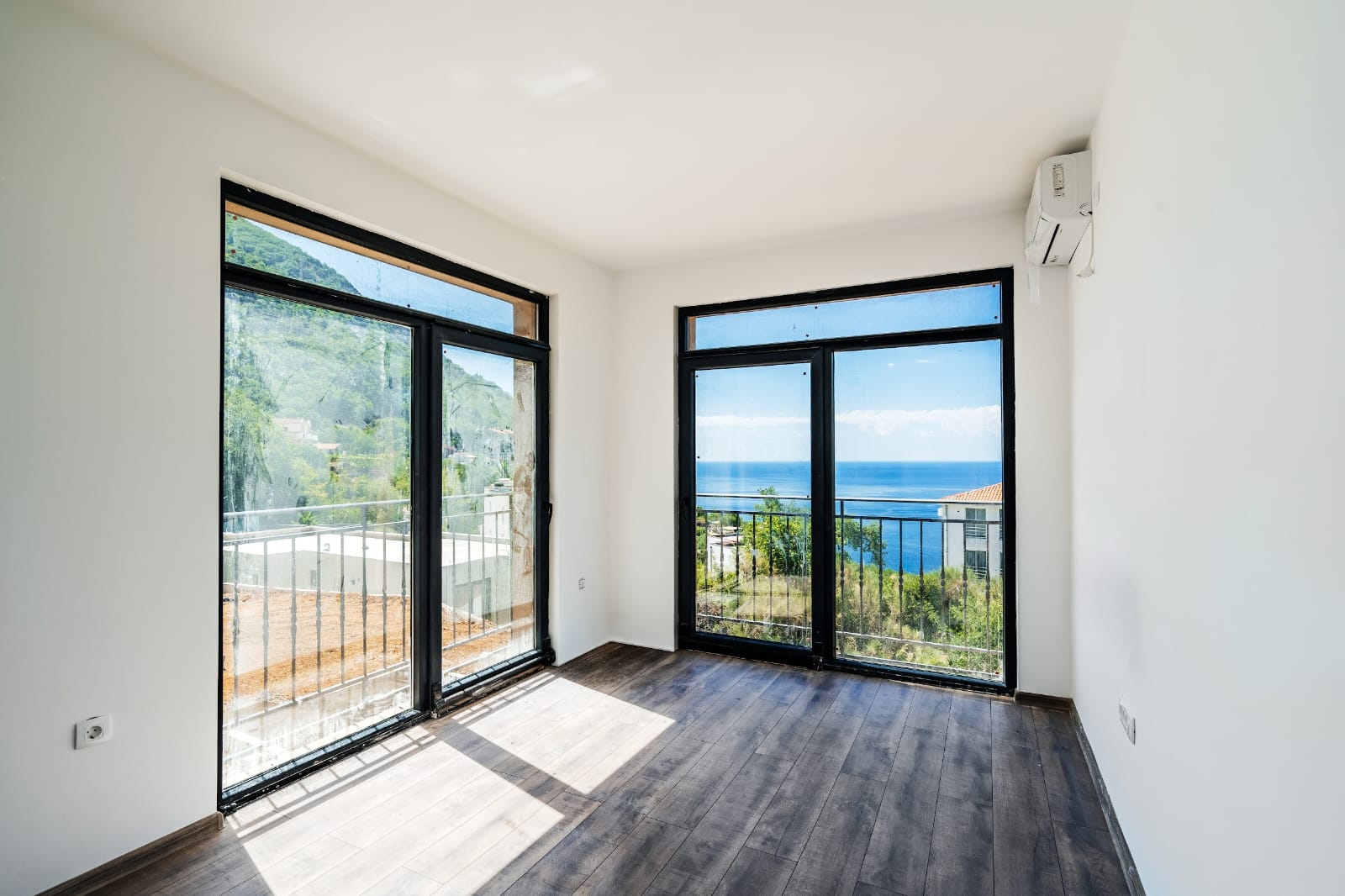 20 bedroom Commercial Property in Seoce, Budva Municipality, Montenegro – MRENB-119