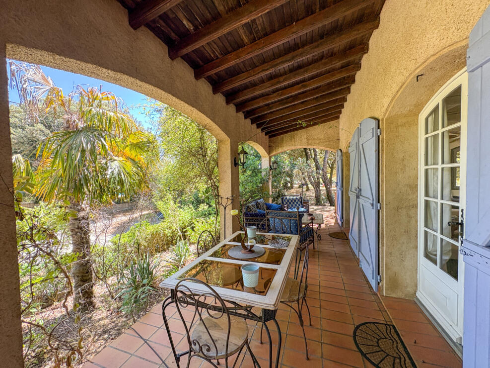 Exceptional Contemporary Villa with Independent Gîte, Pool and 5,000m² Landscaped Gardens in Montolieu