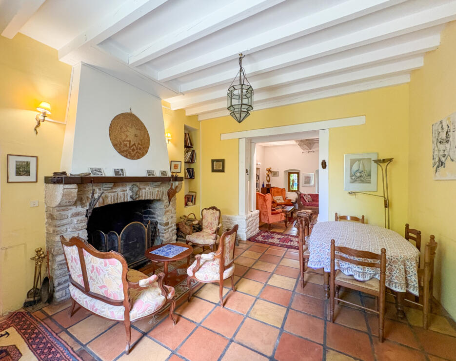 Beautiful 18th Century Presbytery with Pool in Charming Village Setting in the Montagne Noire