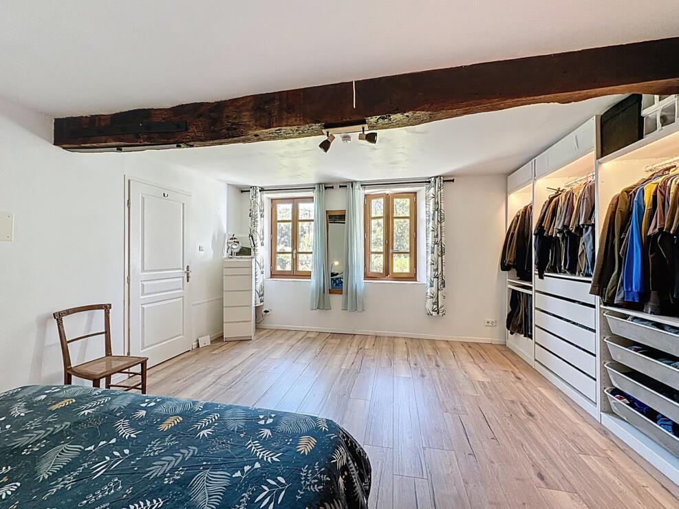Character Property with Independent Gîte, Heated Pool and 1.5 ha of Woodland – 5 Minutes from Mirepoix