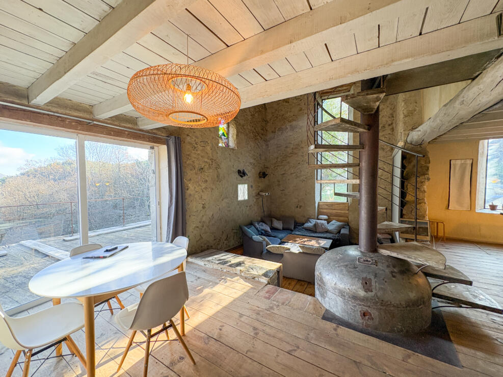 Turnkey Eco-Retreat with Guesthouse, Restaurant Facilities, Pool & Complete Seclusion