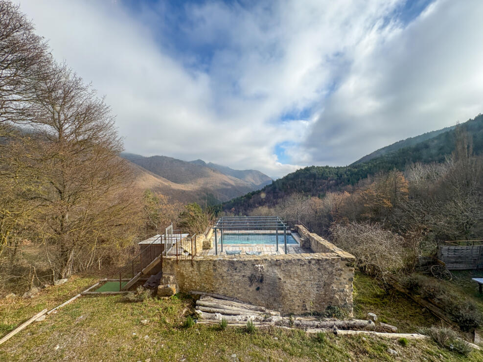 Turnkey Eco-Retreat with Guesthouse, Restaurant Facilities, Pool & Complete Seclusion