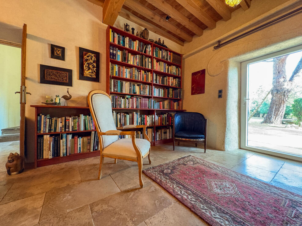 Prestigious Stone Property between Carcassonne and Limoux with Pool, Garage and a Workshop