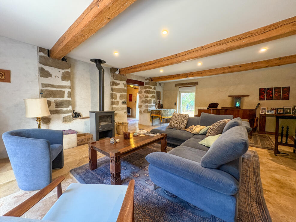 Prestigious Stone Property between Carcassonne and Limoux with Pool, Garage and a Workshop