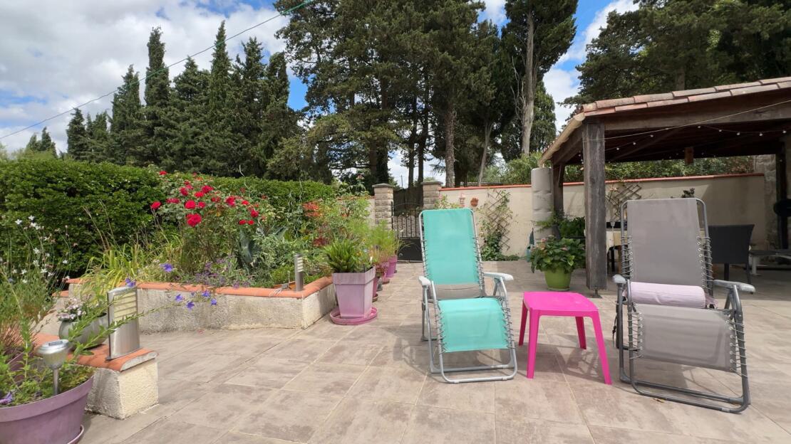 Spacious 4/5-bed family home with large garden, pool, double garage – B&B potential near Belpech